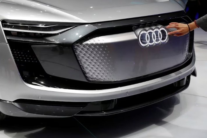 Audi Bakal Ubah Logo?, Luncurkan Mobil Listrik Baru di China